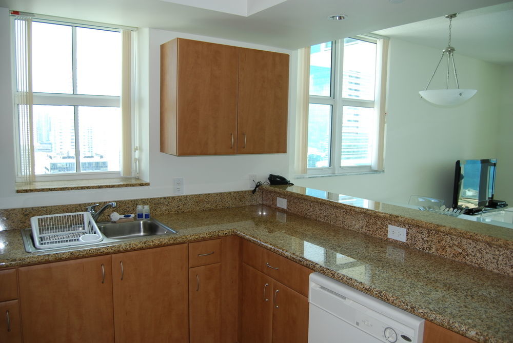 Churchill Suites Miami Brickell - One Broadway Eksteriør billede