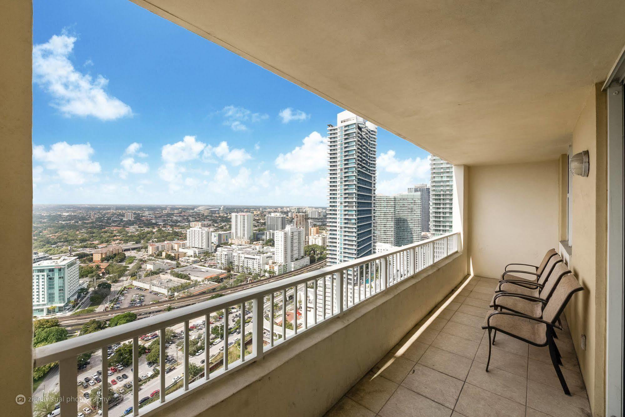 Churchill Suites Miami Brickell - One Broadway Eksteriør billede